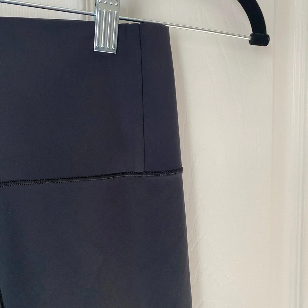 Vuori Black Evolve Leggings XS - Picture 6 of 11
